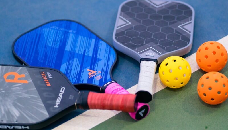 Giá thuê vợt Pickleball tại TPHCM